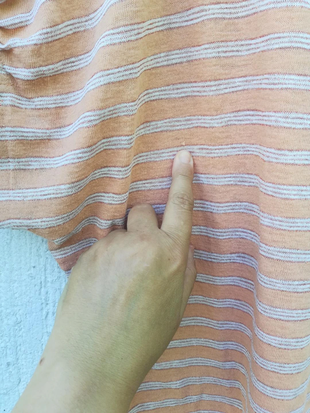 Lote de 2 camisetas ligeras y a rayas etiqueta T.L (imperfecciones) – photo 9